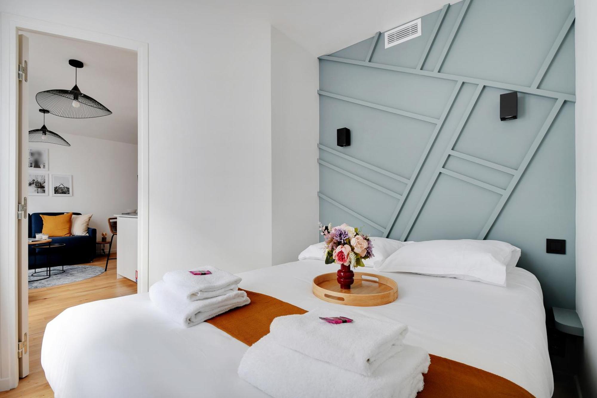 Apartment Amazing Cremieux Gare De Lyon Paris